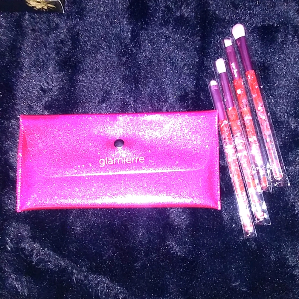 Glamierre make-up brushes.